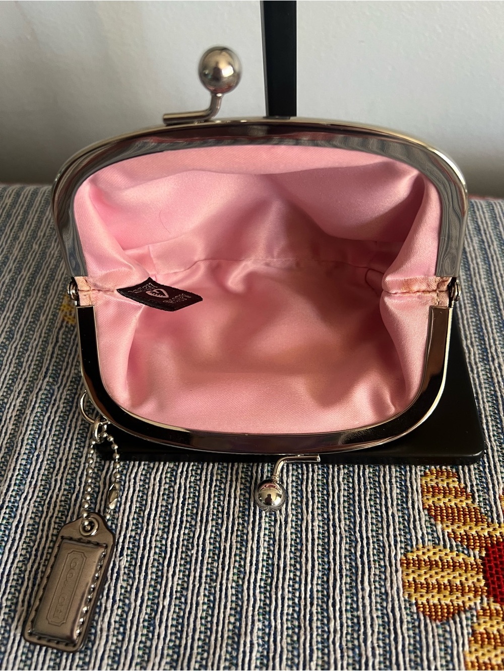 Coach Mini Poppy Signature Small Kiss-Lock Purse - Picture 10 of 13